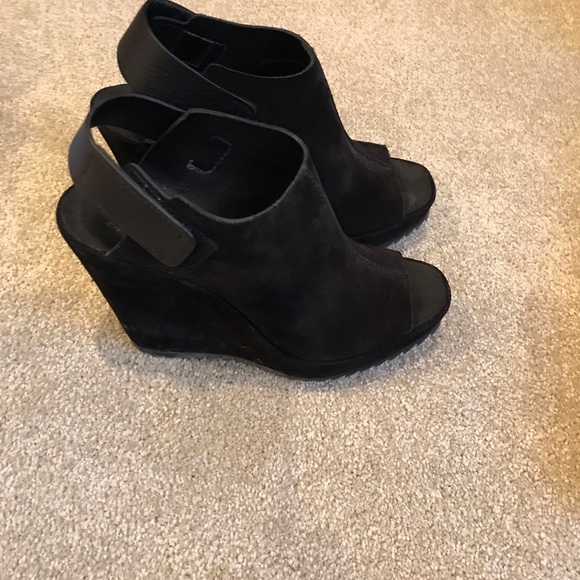 Cute black heels - Picture 3 of 4